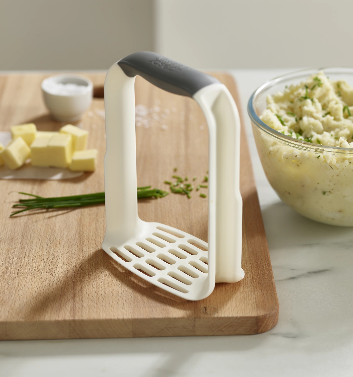 Easy-mash pilon à pommes de terre ergonomique - blanc